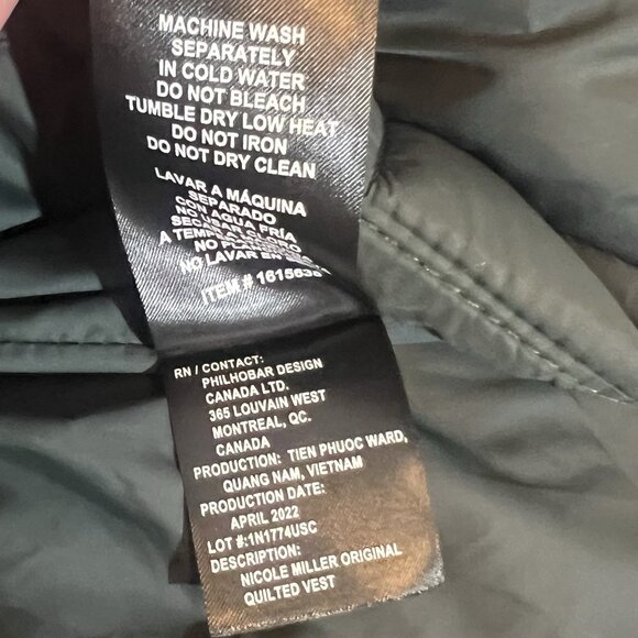 Nicole Miller Women’s Asymetrical Zipper Vest Large Gray Quilted Winter Outdoor - Picture 9 of 9